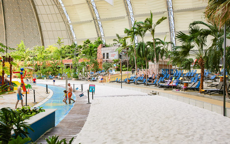 The South Sea beach; ©Tropical Islands 