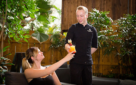 Tropical Islands is looking for reinforcement in the area of service. ©Tropical Islands Tropical Islands is looking for reinforcement in the area of service. ©Tropical Islands