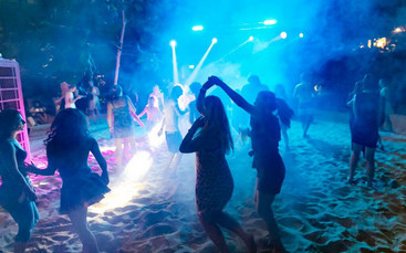 AMAZONIA Beach Party