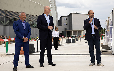 Tropical Islands Managing Direktor Chris Jung versprach weitere Investitionen am Standort Tropical Islands / © Tropical Islands Tropical Islands Managing Direktor Chris Jung versprach weitere Investitionen am Standort Tropical Islands